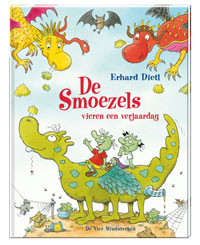 De Smoezels vieren een verjaardag